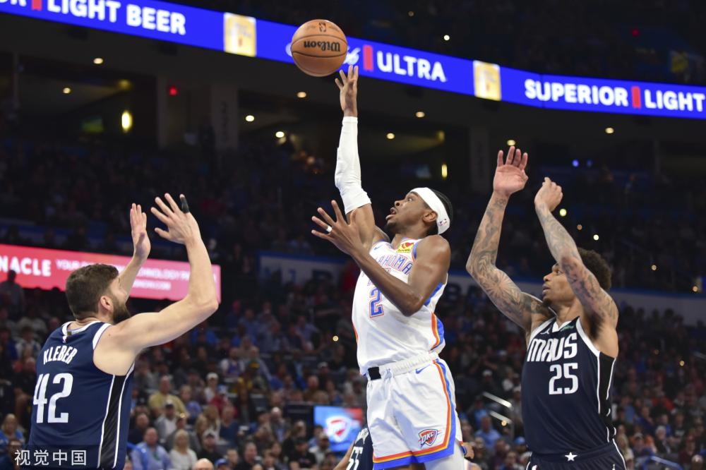 现出的冷静 现出的冷静