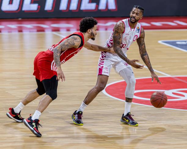 小因扎吉在 小因扎吉在